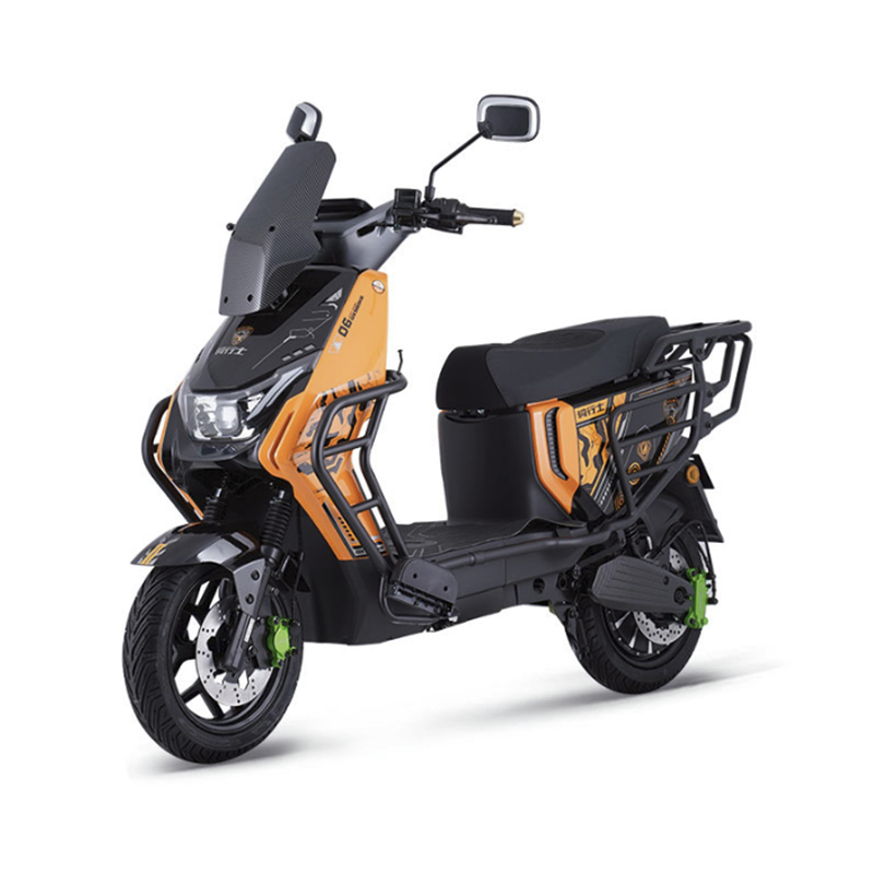 Yousu Cyclist A10, električni skuter snage 2500 W, višenamjenska nadzorna ploča, kontroler marke i 90/80-12 polutoplotne gume, disk sa šest klipova, Super amortizacija i velika brzina.